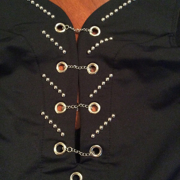 Unique tank top - Picture 2 of 4